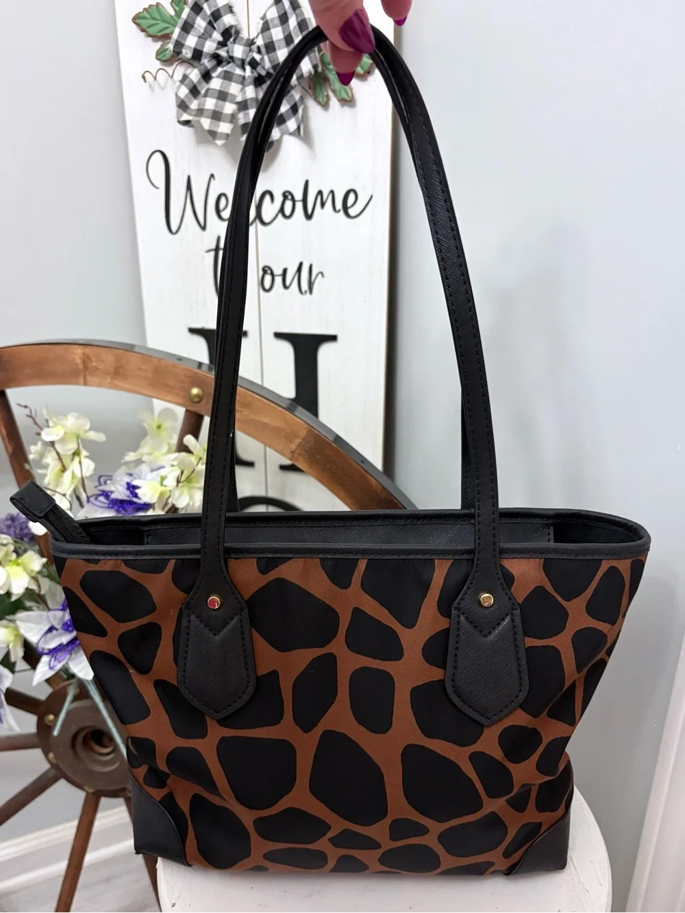 🖤🤎 MICHAEL KORS Brown & Black Animal Print Tote NWOT